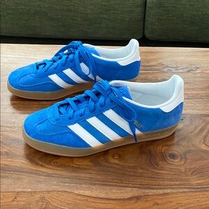 Adidas Royal Blue sambas